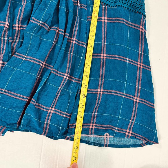 Torrid Women 3X Blue Plaid V-Neck Blouse Lightweight Eyelet Ribbon Flowy Hem - Picture 5 of 8